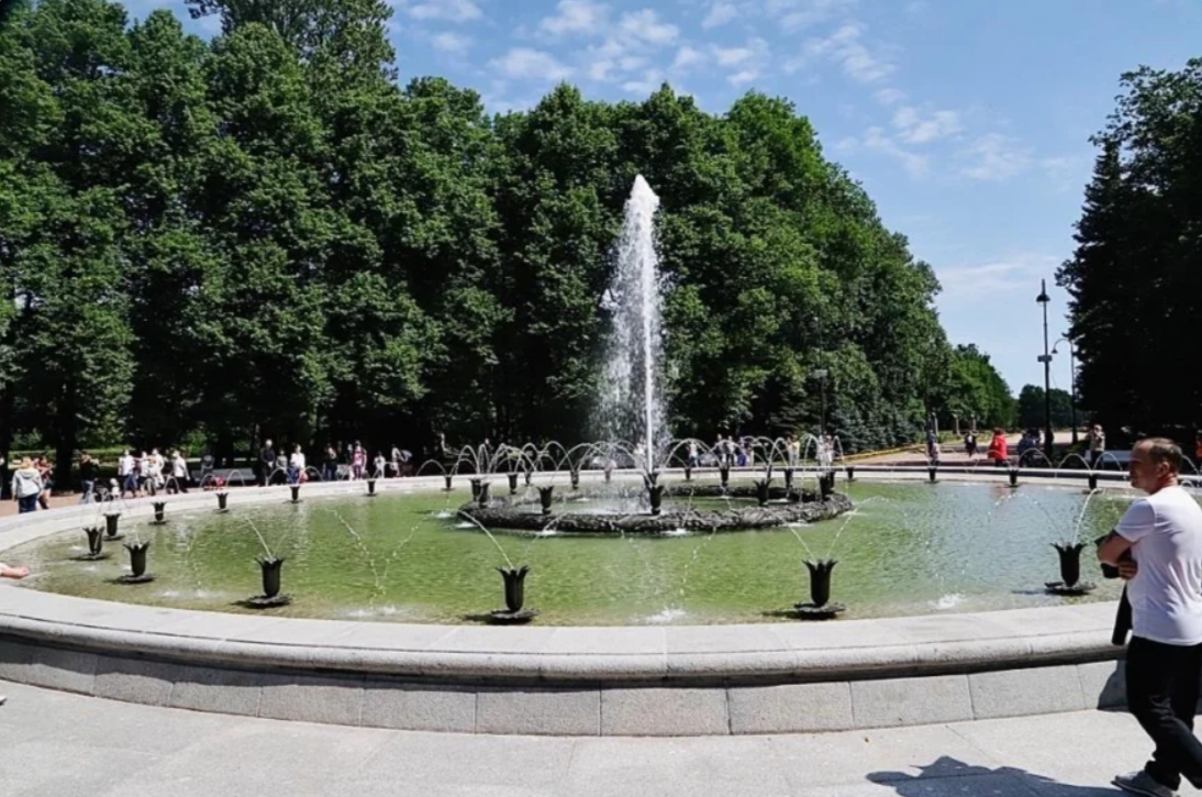 Фонтан Слава в парке Победы