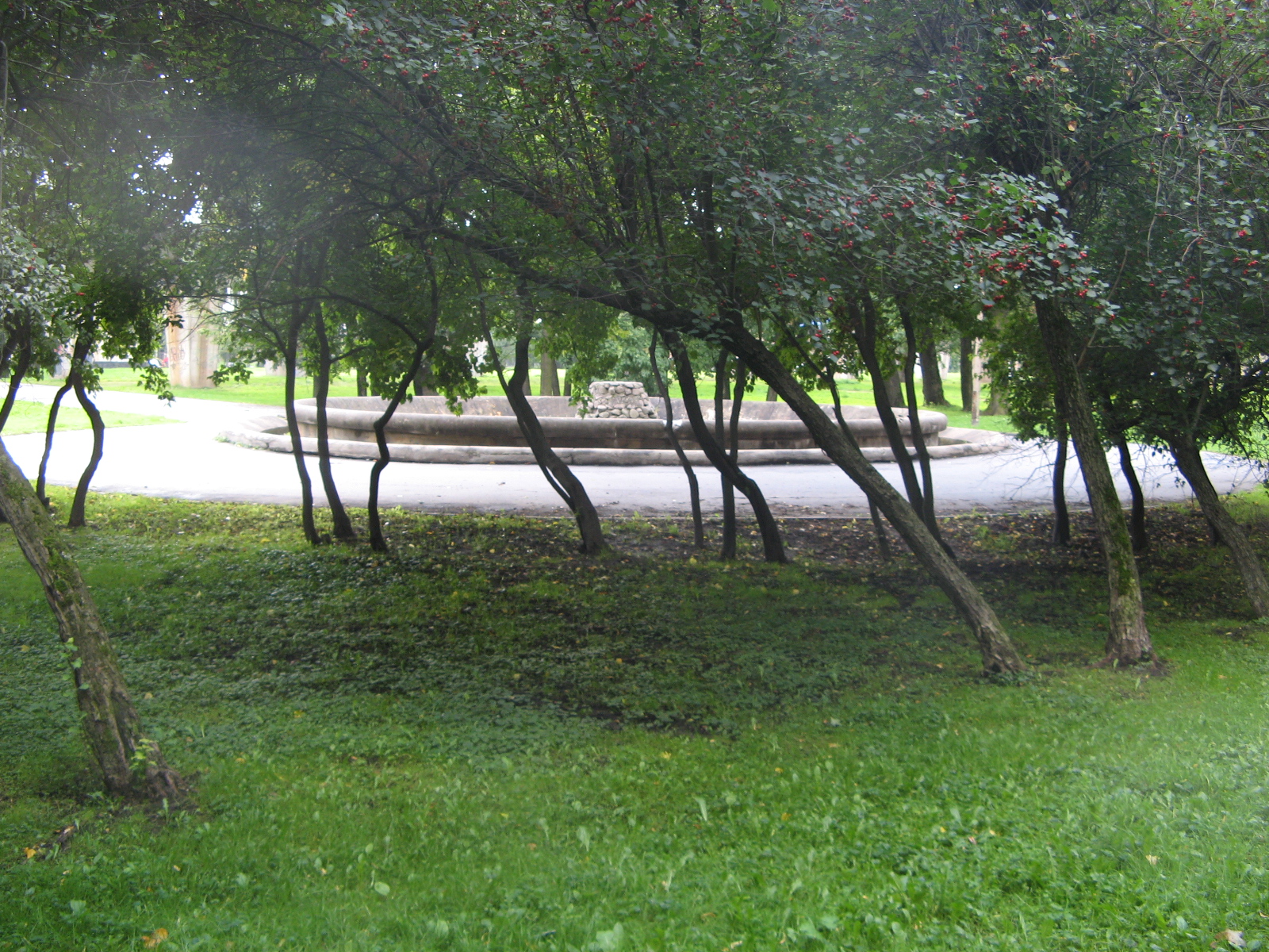 Фонтан в саду им. 30-летия Октября