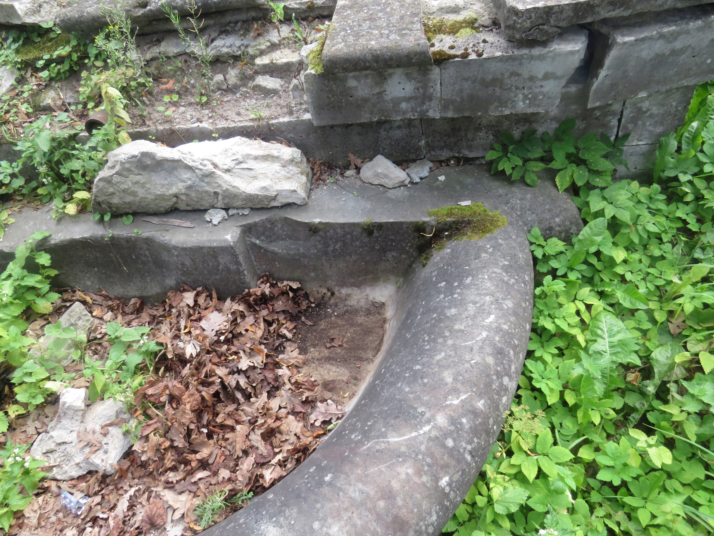 Три малых фонтана усадьбы "Знаменка"