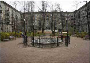 Фонтан во дворе дома на Благодатной