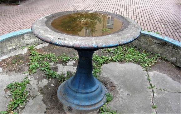 Фонтан во дворе на Московском