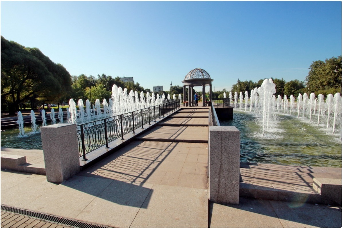 Фонтан в Любашинском саду