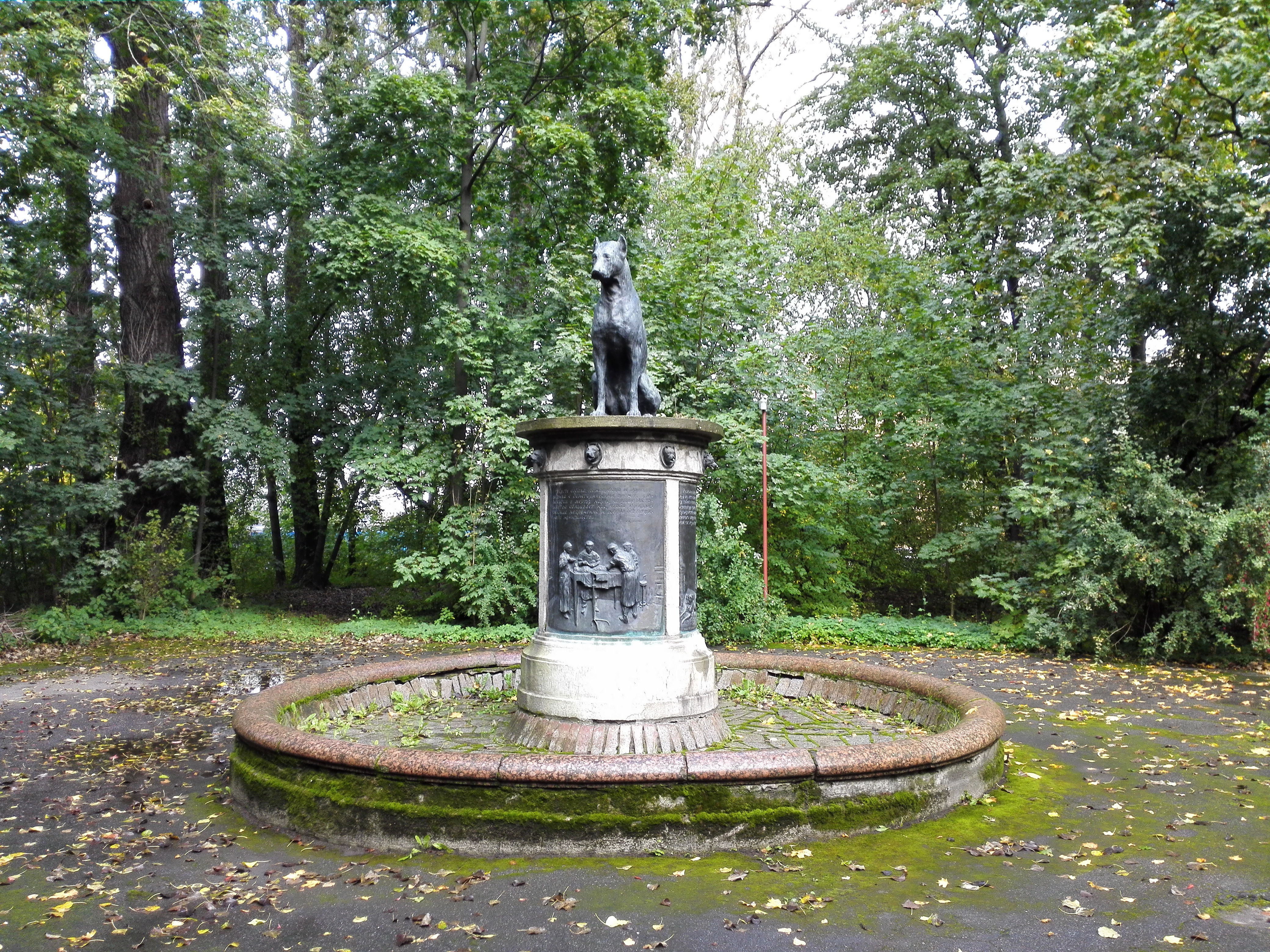 Фонтан-памятник собаке Павлова