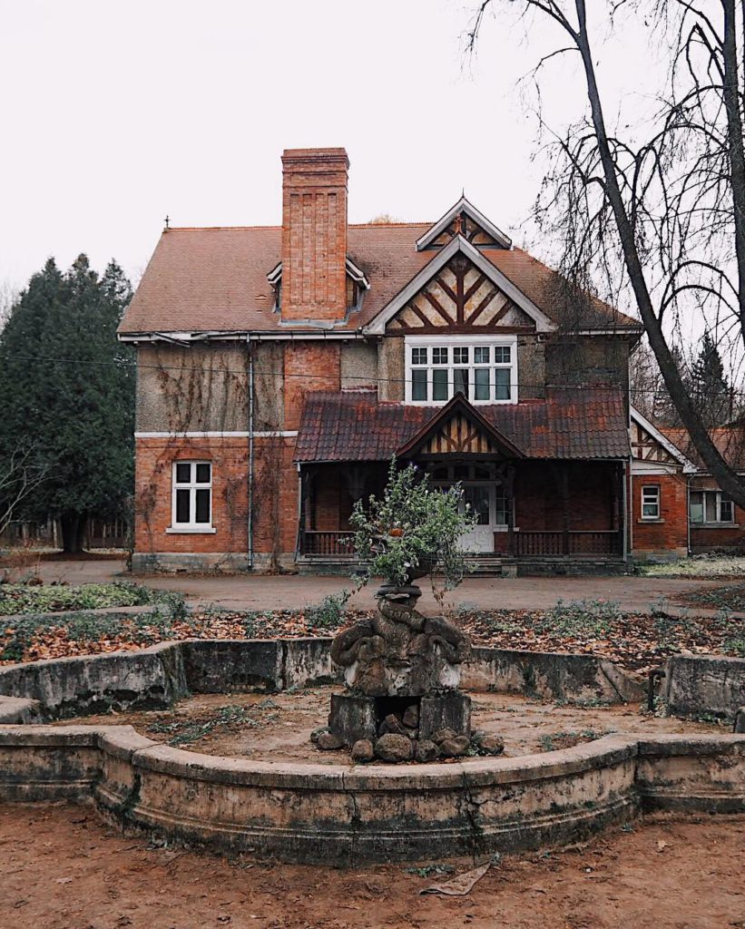 Фонтан у дачи великого князя Бориса Владимировича