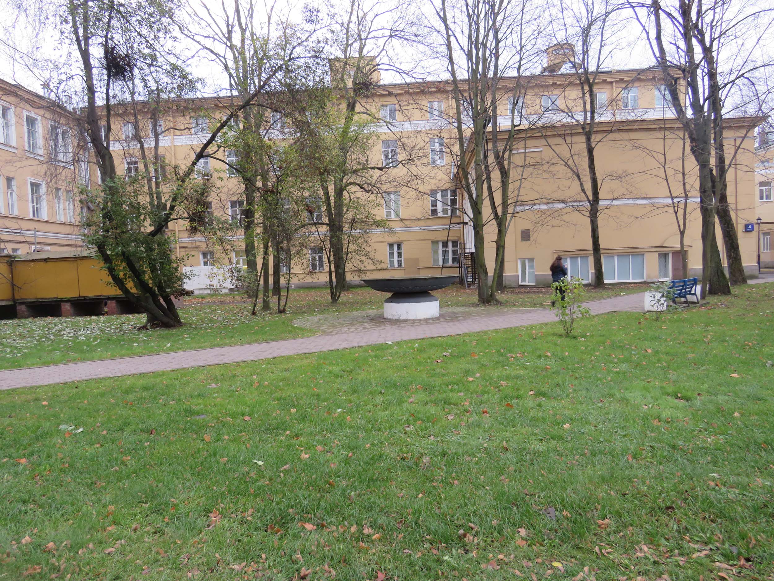 Фонтан Первого Мед. Университета им. Павлова