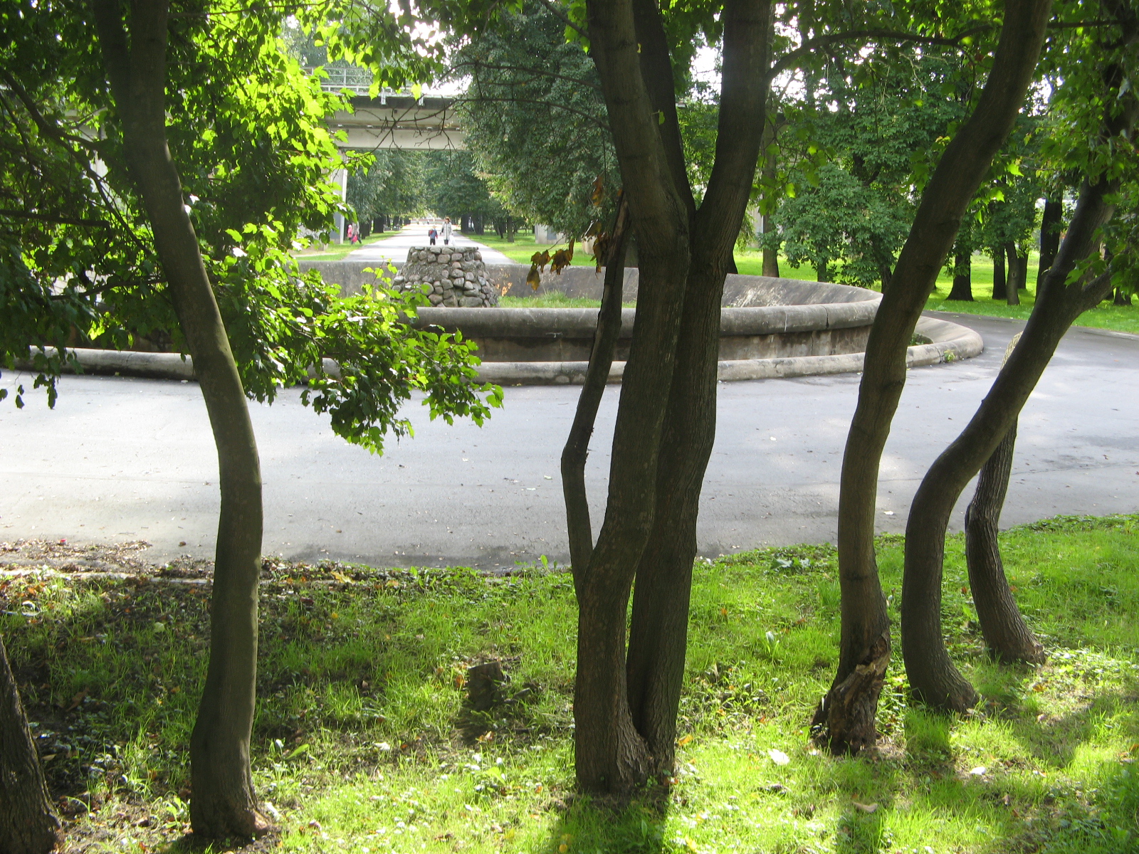 Фонтан в саду им. 30-летия Октября