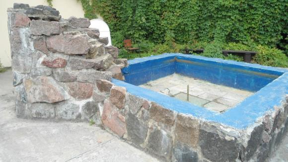 Фонтан у кафе "Фолиант"